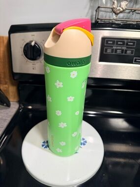 Owala 24oz Freesip Tumbler Darling Daisy